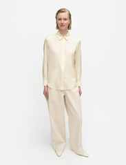Marimekko - MAIJA PIKKUINEN UNIKKO - långärmade skjortor - light yellow, off-white - 0
