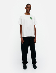 Marimekko - EMBLA UNIKKO PLACEMENT - t-shirts - off-white, green - 3