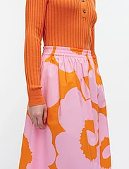 Marimekko - GARREL UNIKKO - midi skirts - light pink, orange - 0