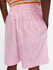Marimekko - JOKAPOIKA SHORTS - shorts casual - light pink, off-white - 5
