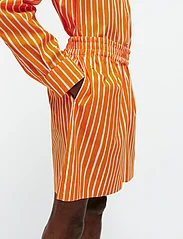 Marimekko - JOKAPOIKA SHORTS - casual shorts - orange, off-white - 0