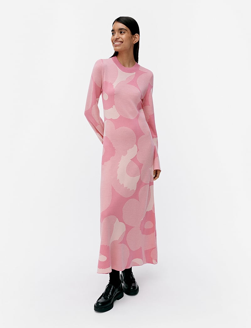 Marimekko - LEIKKUU UNIKKO - stickade klänningar - light pink, white - 0