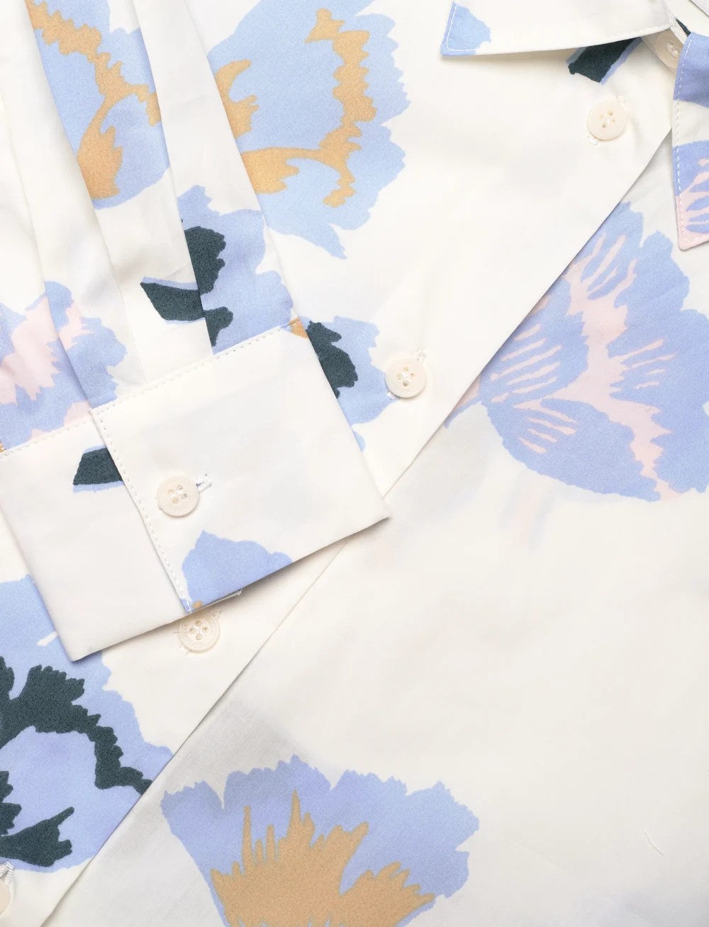 Marimekko - RYPYTYS SUITSUKE - long-sleeved shirts - light blue, off white, rose - 5