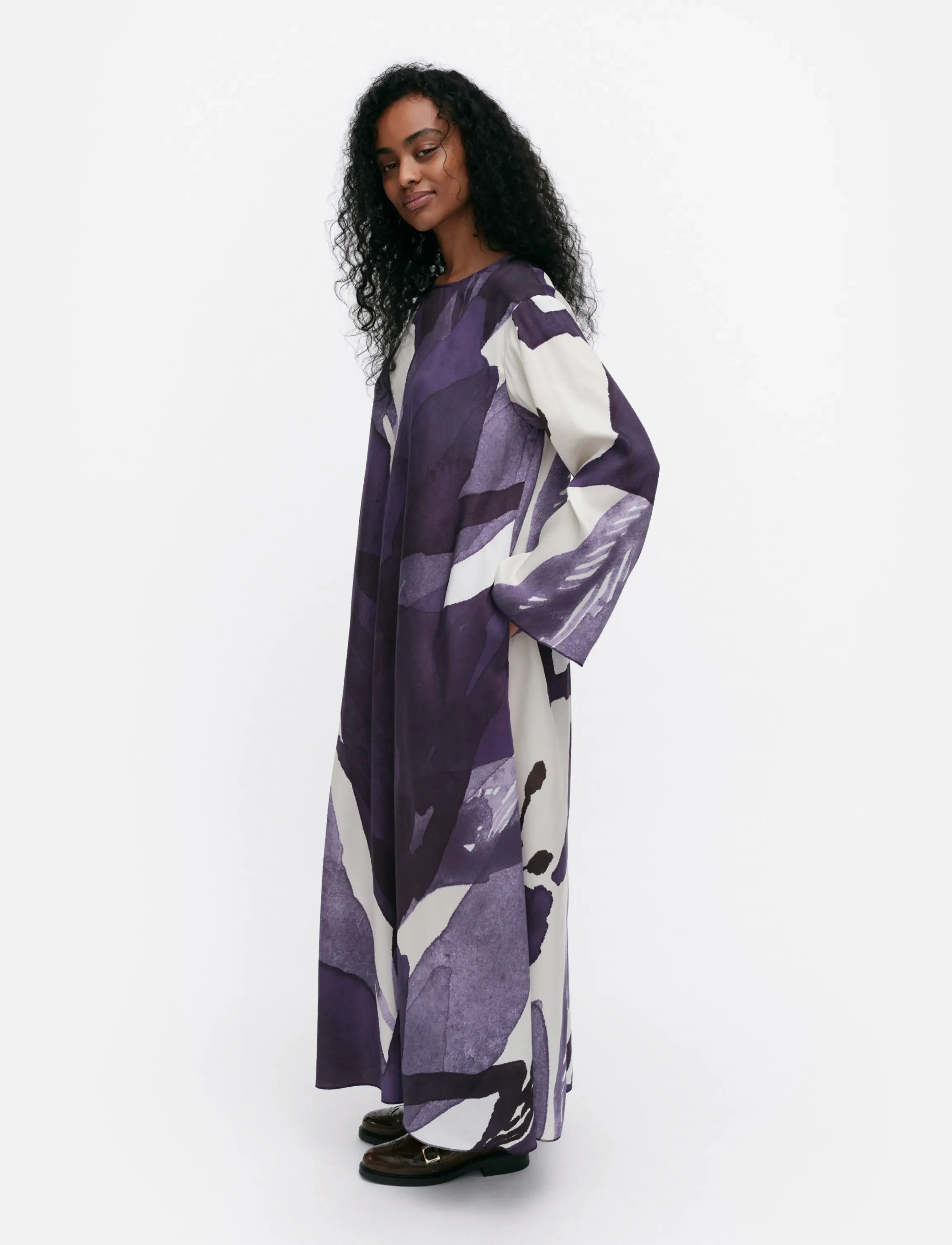 Marimekko - FLUIDI KYLMÄNKUKKA - maxi dresses - violet, off white - 4