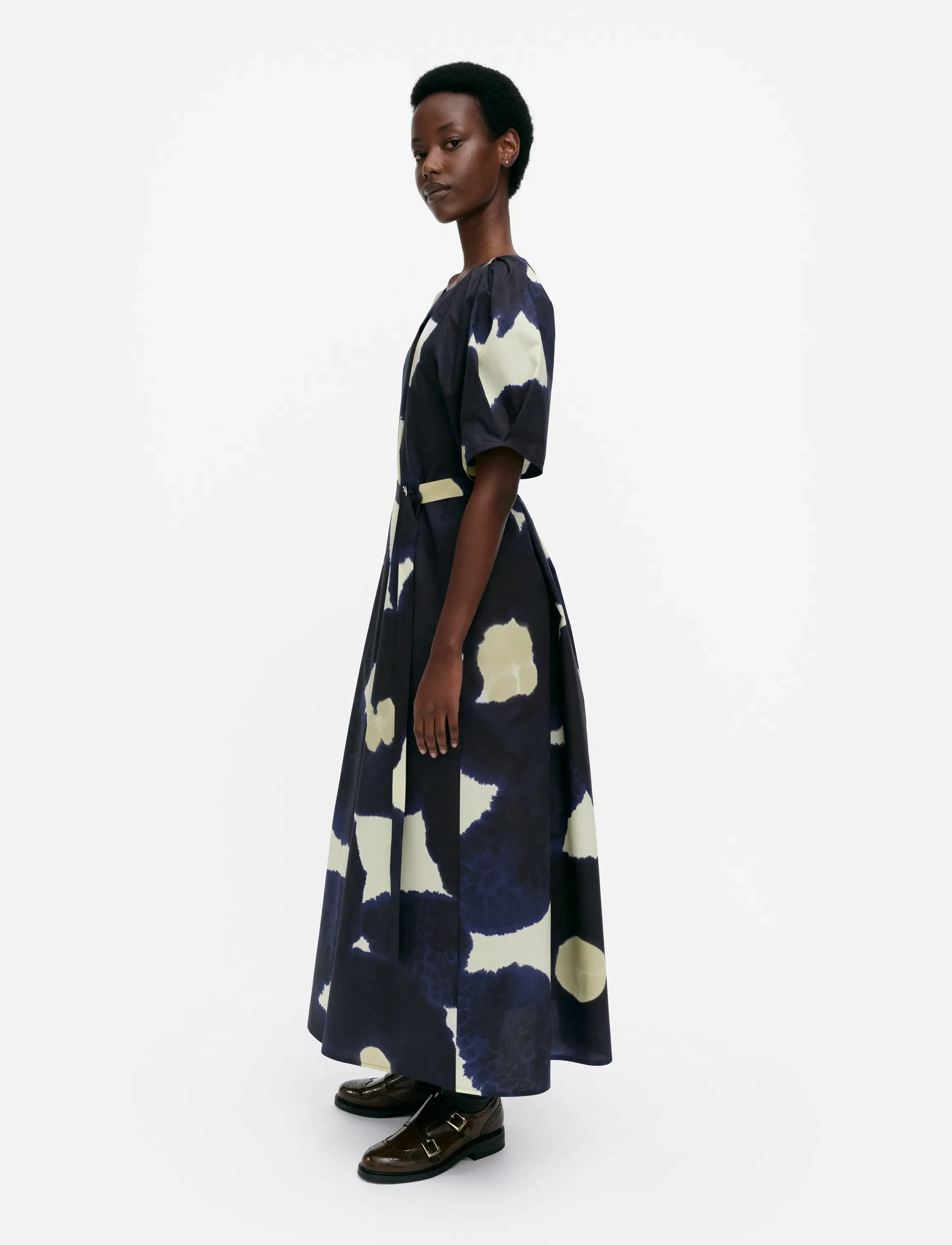 Marimekko - JUHLINTA KEHÄKUKKA - dark blue, light yellow - 5