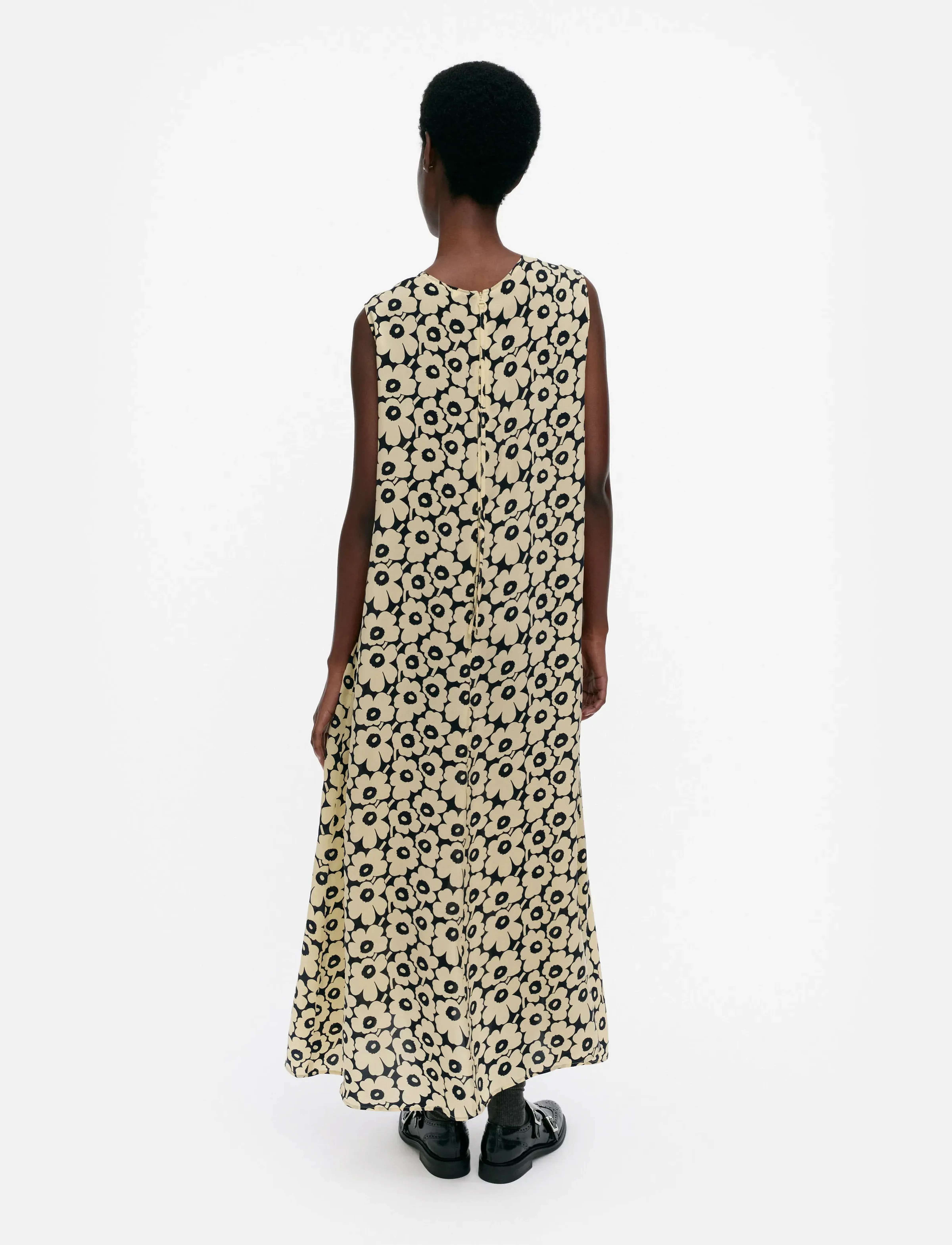 Marimekko - MIGOT UNIKKO - vidutinio ilgio suknelės - light beige, dark navy - 3