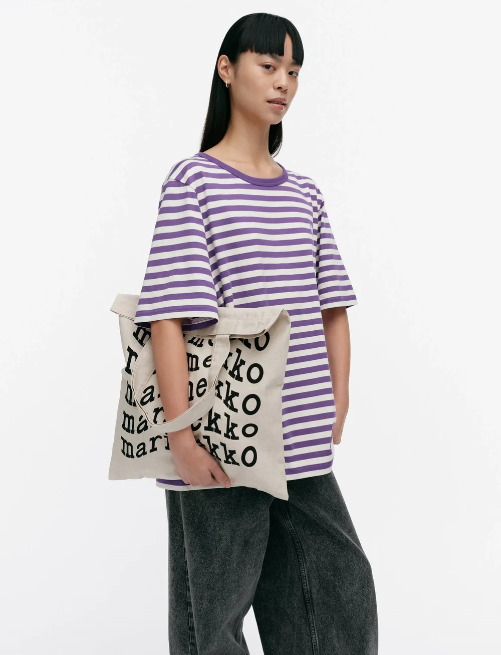Marimekko - VANKKA LOGO PLACEMENT - tote-stiilis kotid - black, off white - 0