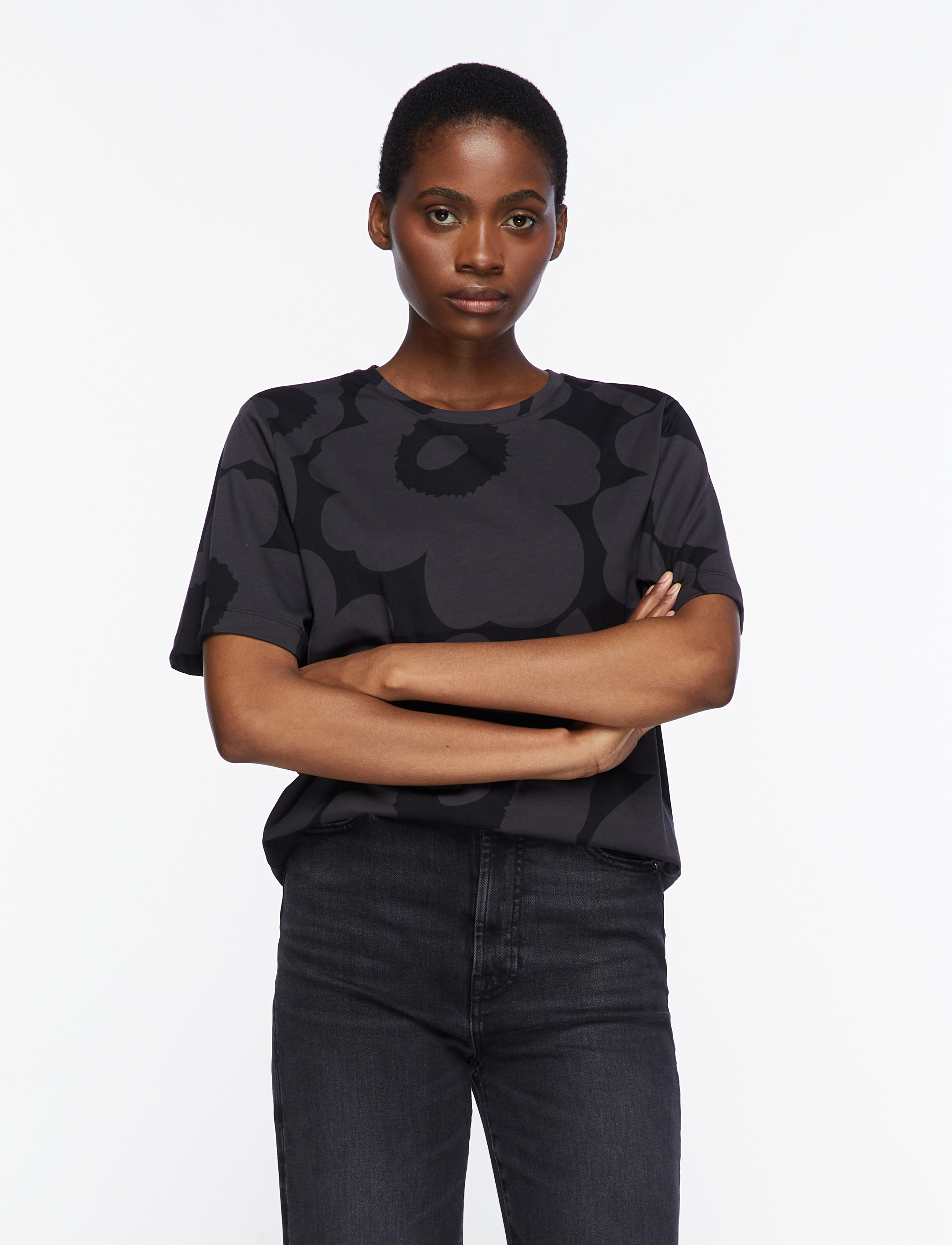 mam094695_cblackdarkgrey_114.