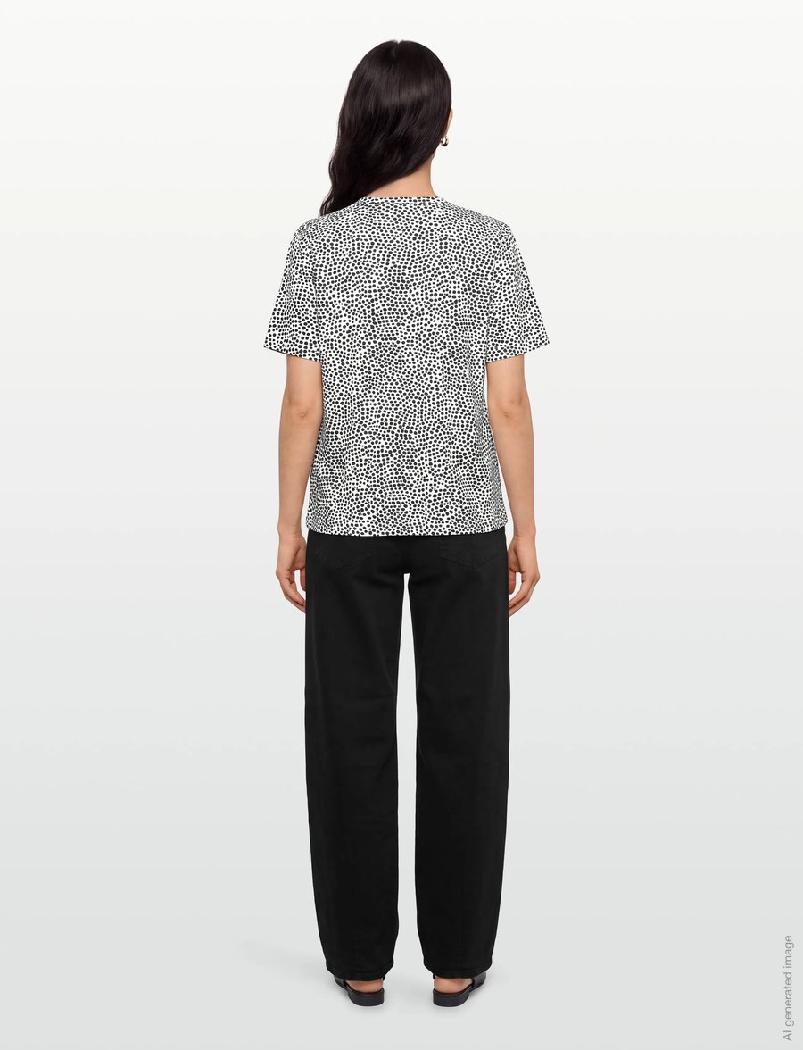 Marimekko - ERNA ISO PIRPUT PARPUT - t-shirts - off white, black - 4