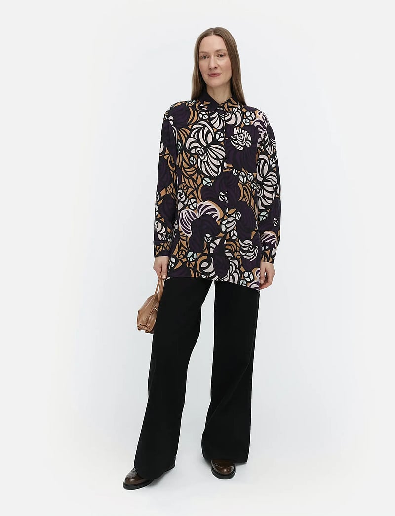 Marimekko - RUNSAS TORSTAI - jeanshemden - violet, light brown, l. pink - 0