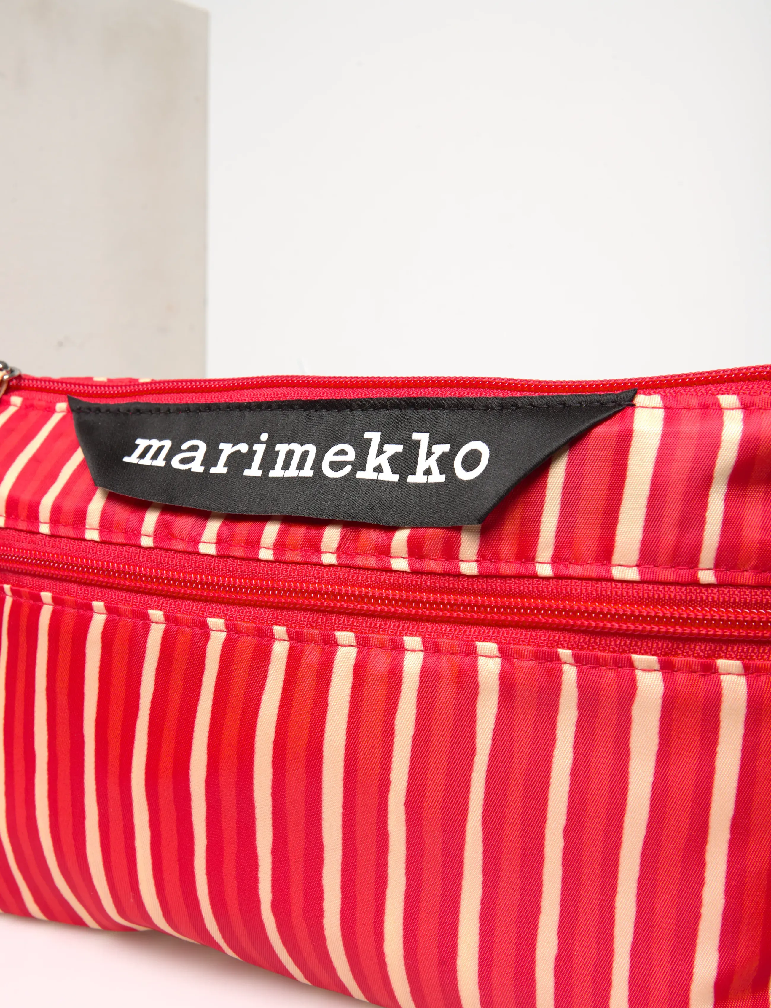 Marimekko - NEAT CROSSBODY PICCOLO S - red, beige - 5