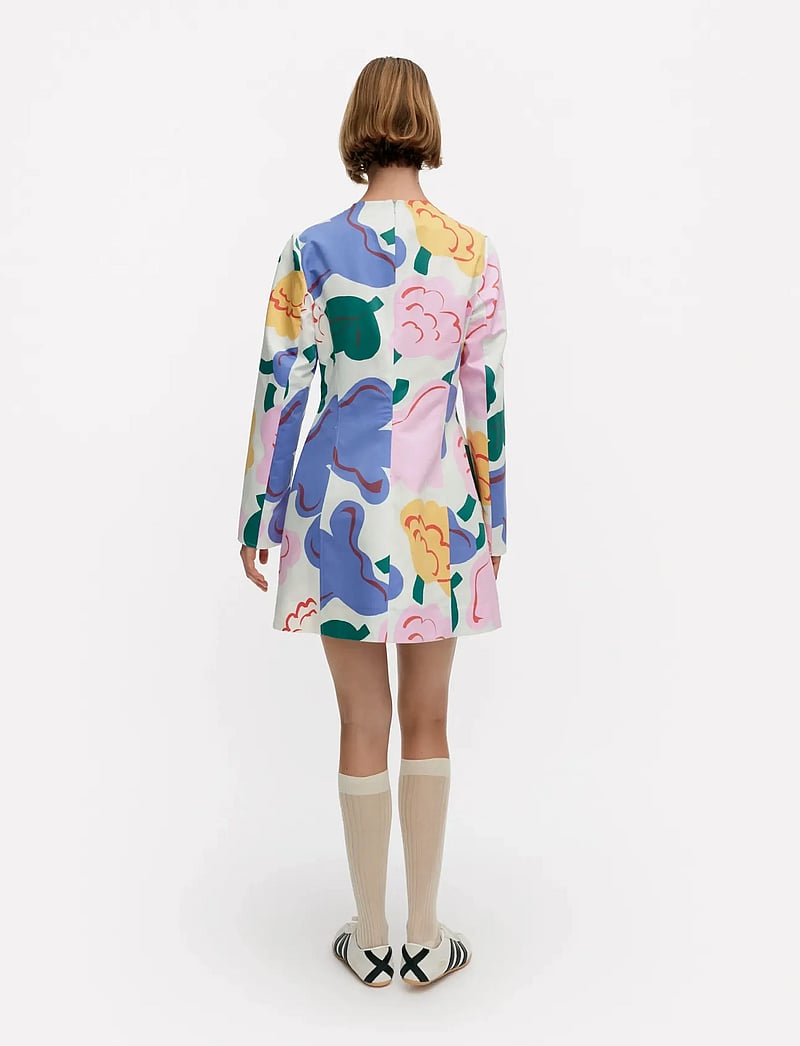 Marimekko - ILOINEN KUKASTA KUKKAAN - kurze kleider - light green, green, blue - 3