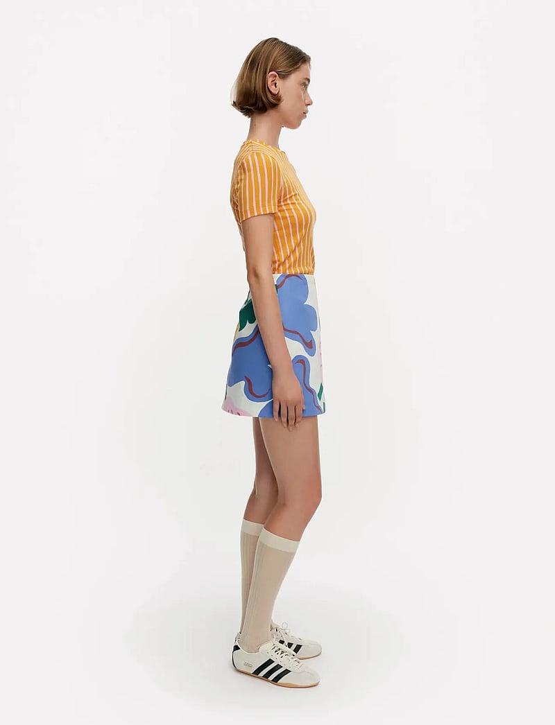 Marimekko - ILOITA KUKASTA KUKKAAN - kurze röcke - light green, green, blue - 4