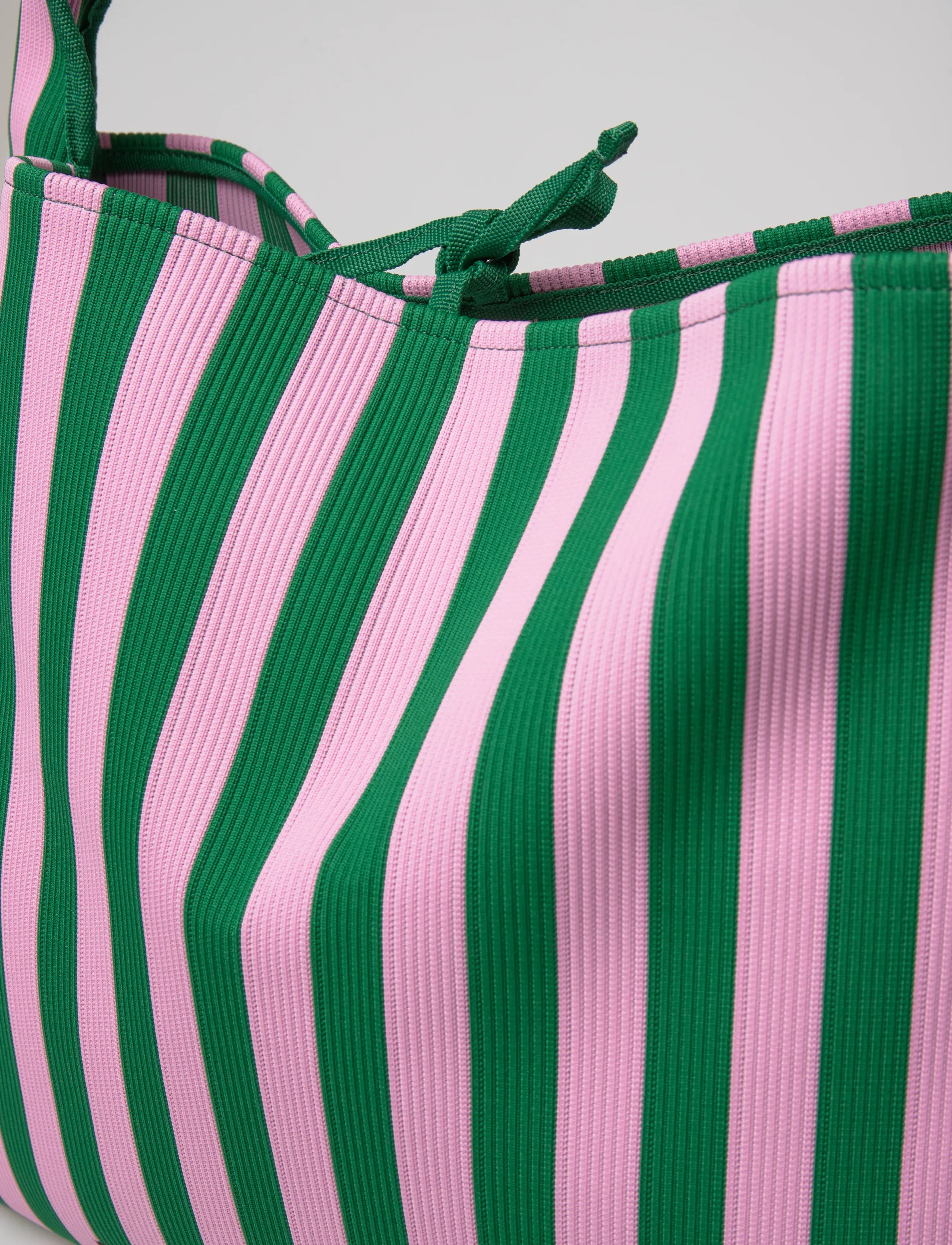 Marimekko - KNITTED BAG LARGE MERIROSVO - pink, dark green - 4