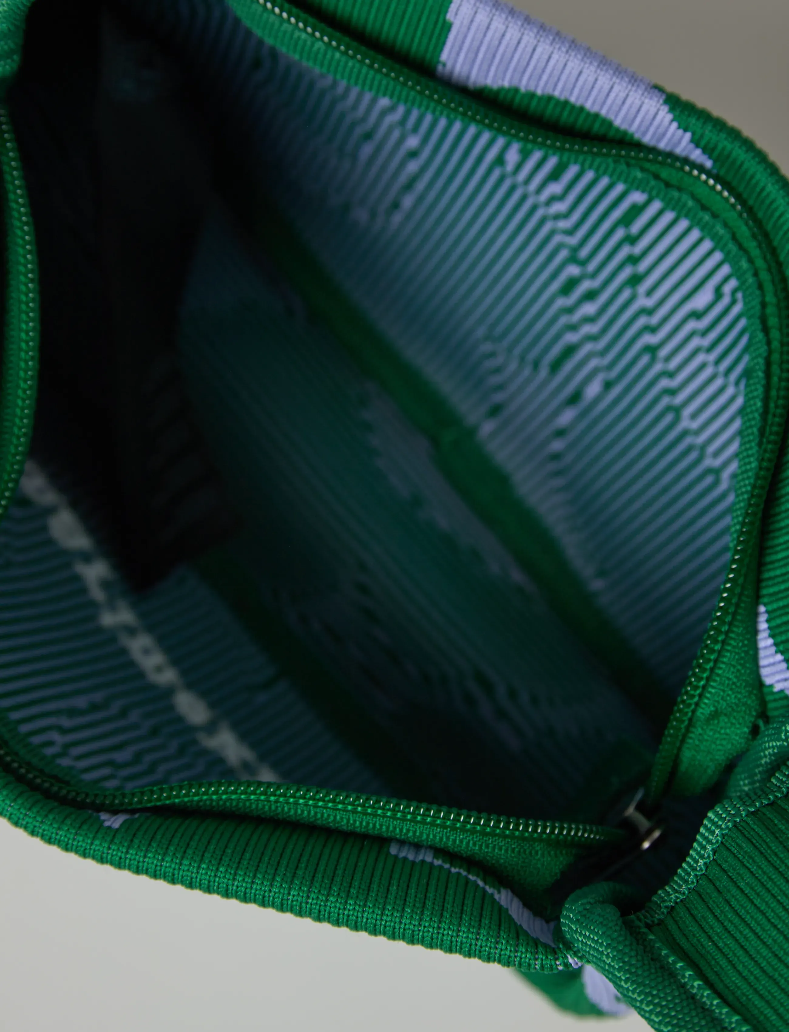 Marimekko - KNITTED CROSSBODY UNIKKO - fashion trends - dark green, blue - 5