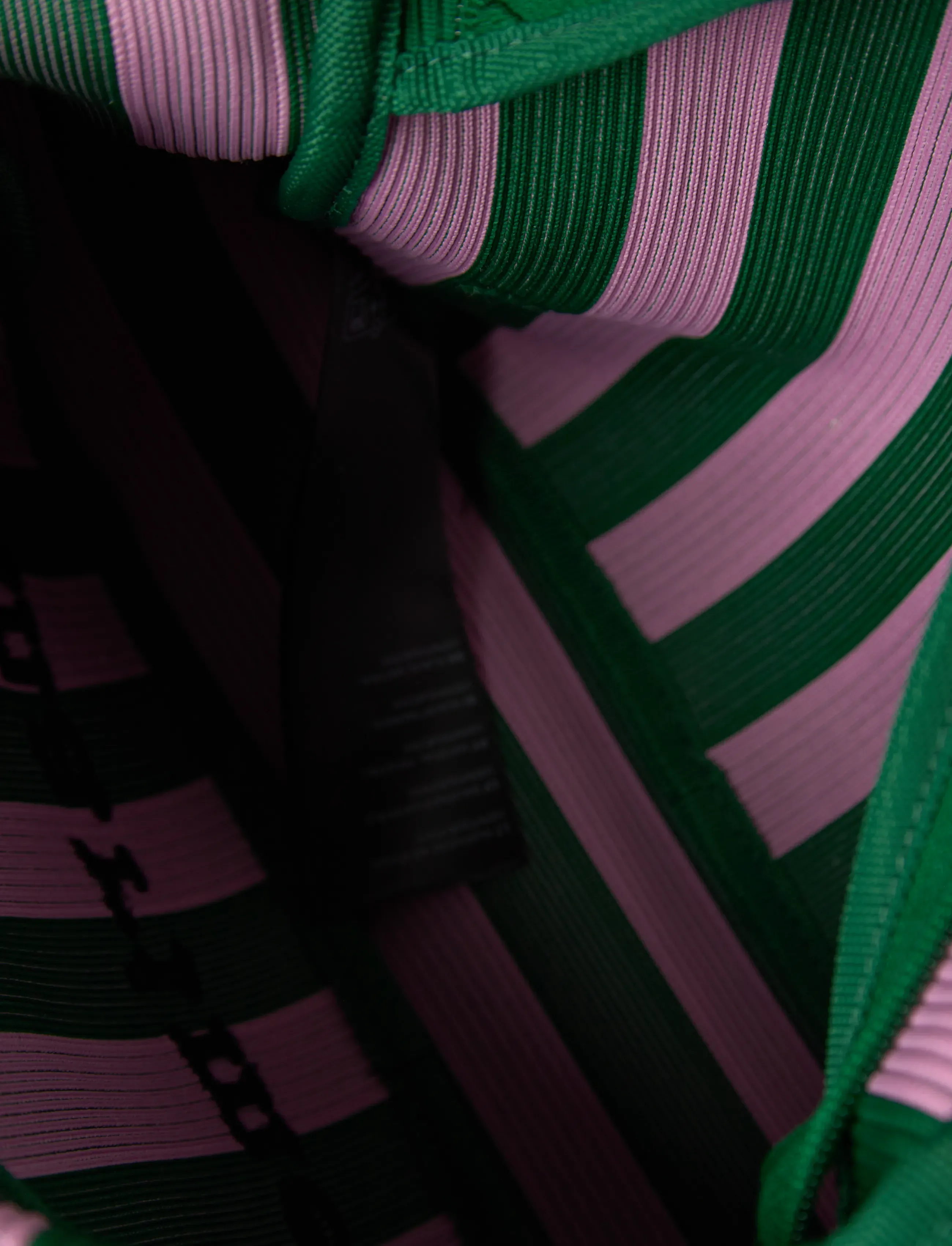Marimekko - KNITTED SHOULDERBAG MERIROSVO - modetrends - pink, dark green - 5