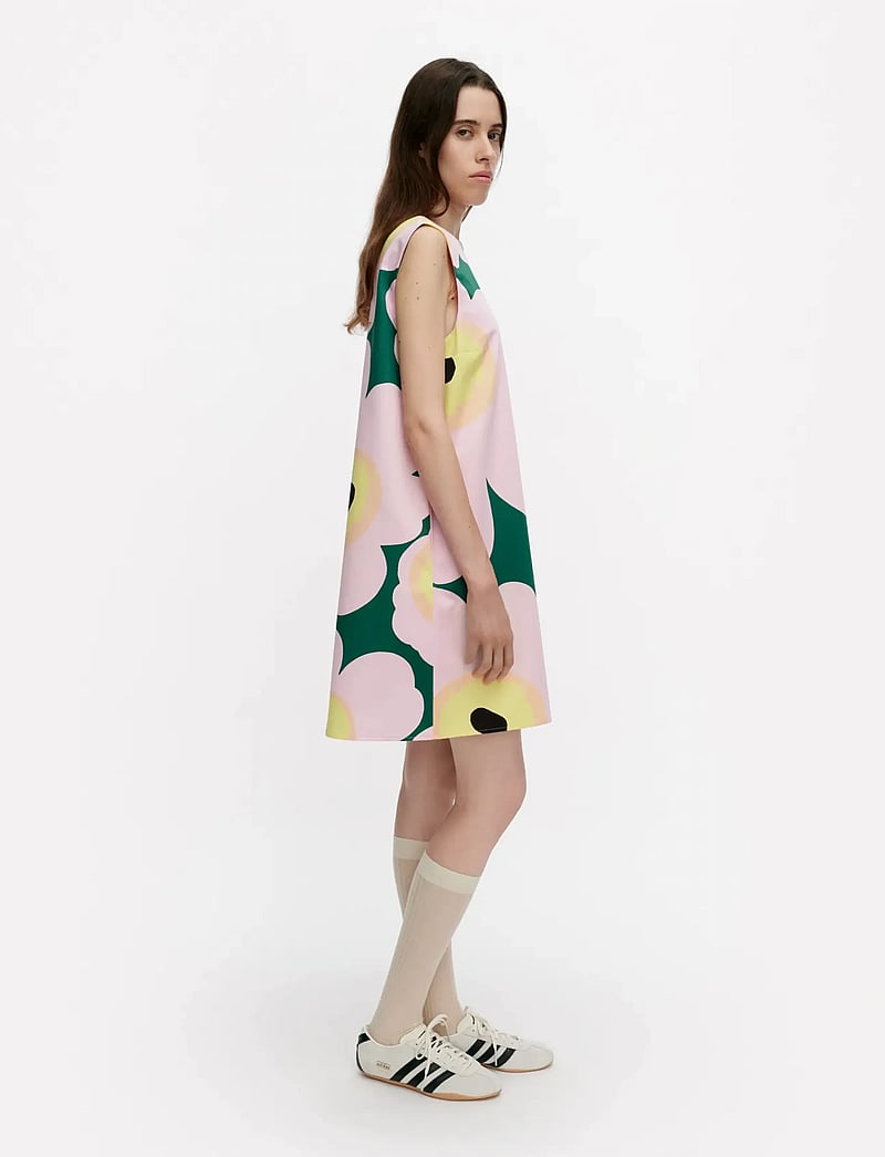 Marimekko - SILUETTI UNIKKO - minikleidid - green, pink, yellow - 4