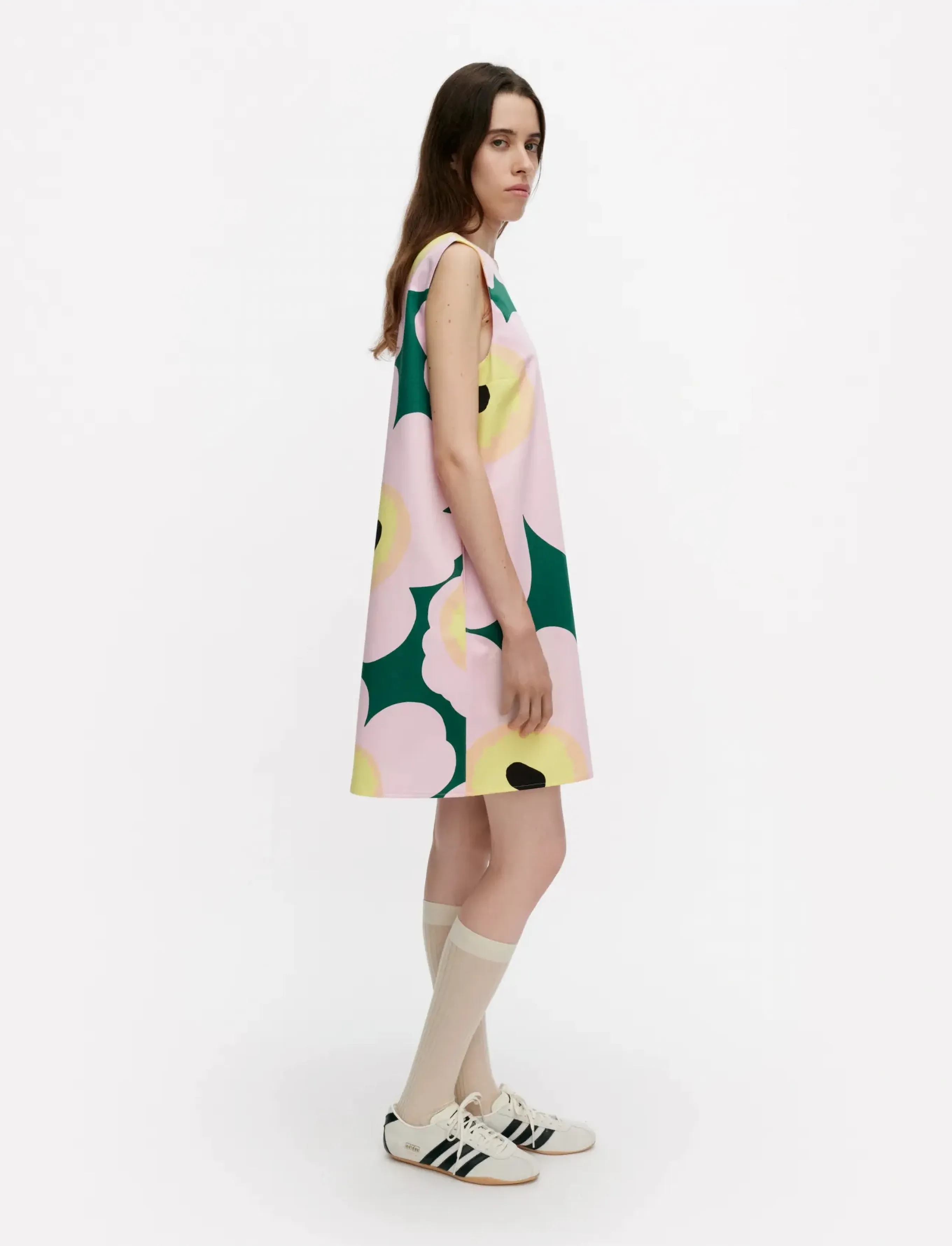 Marimekko - SILUETTI UNIKKO - short dresses - green, pink, yellow - 4
