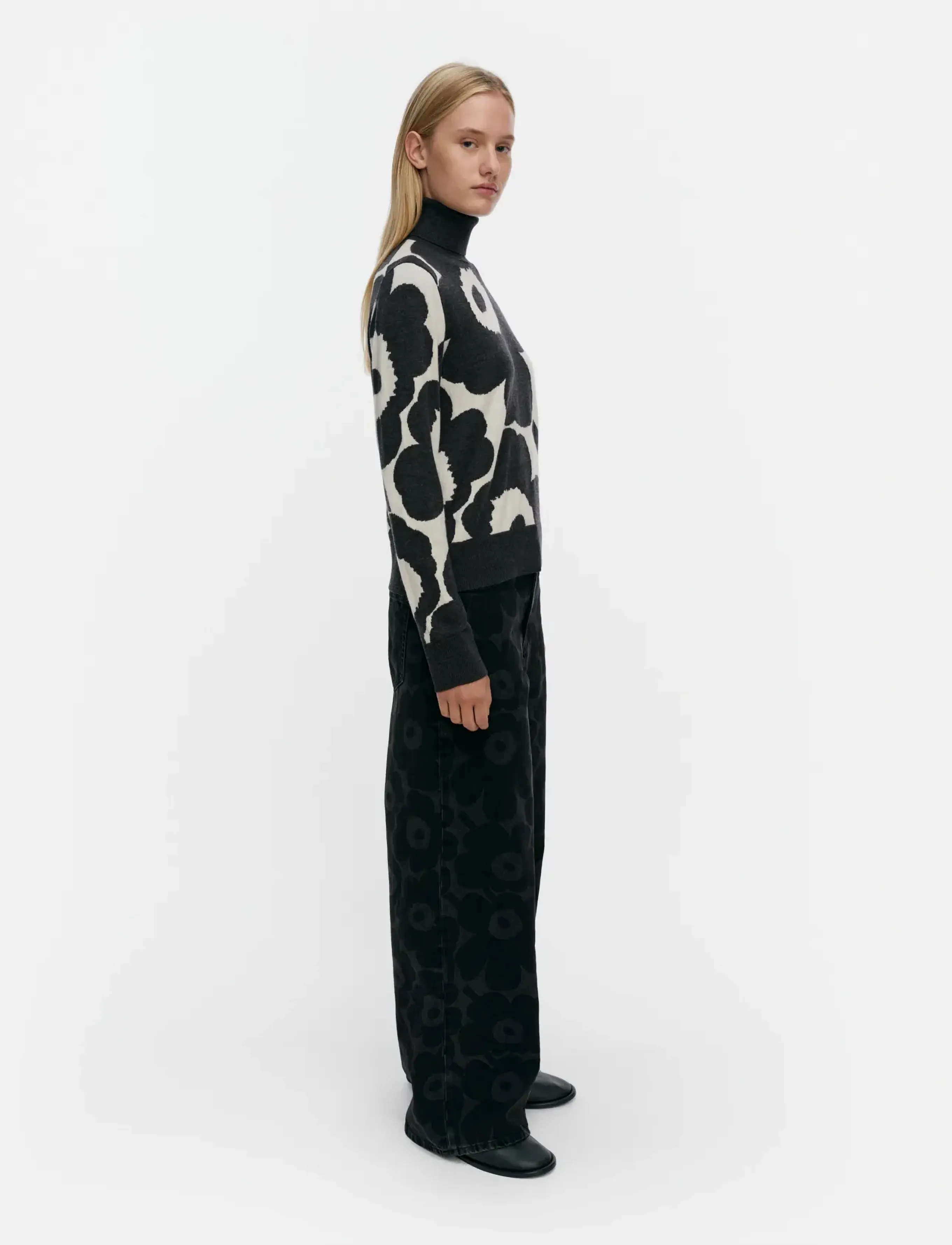 Marimekko - RWS SOPIMUS UNIKKO - rullekraver - off white, dark grey - 3
