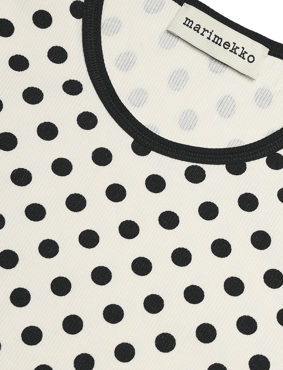 Marimekko - KUKKEA PALLO - t-shirts - off white, black - 5