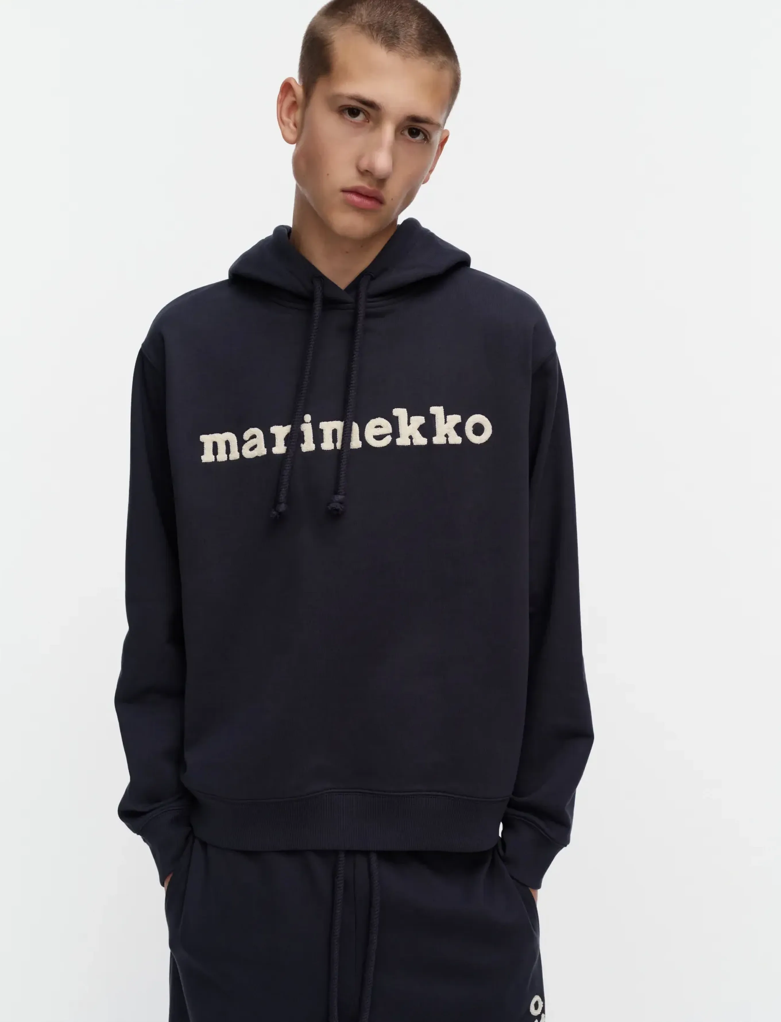 Marimekko - SKRIPTI LOGO PLACEMENT - dark navy, off white - 3