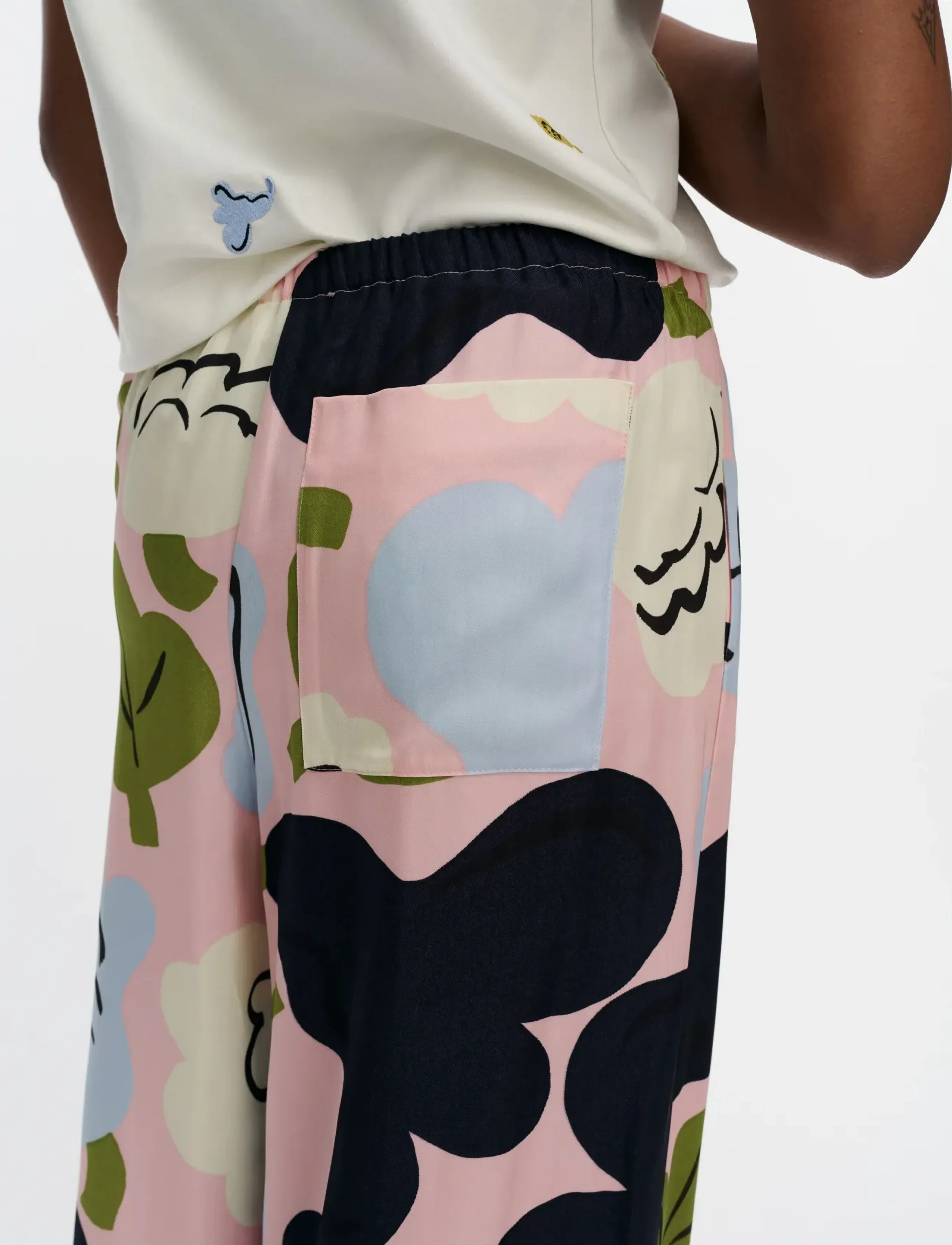Marimekko - VAIHTELU KUKASTA KUKKAAN - lt. pink, dk. blue, lt. blue - 3