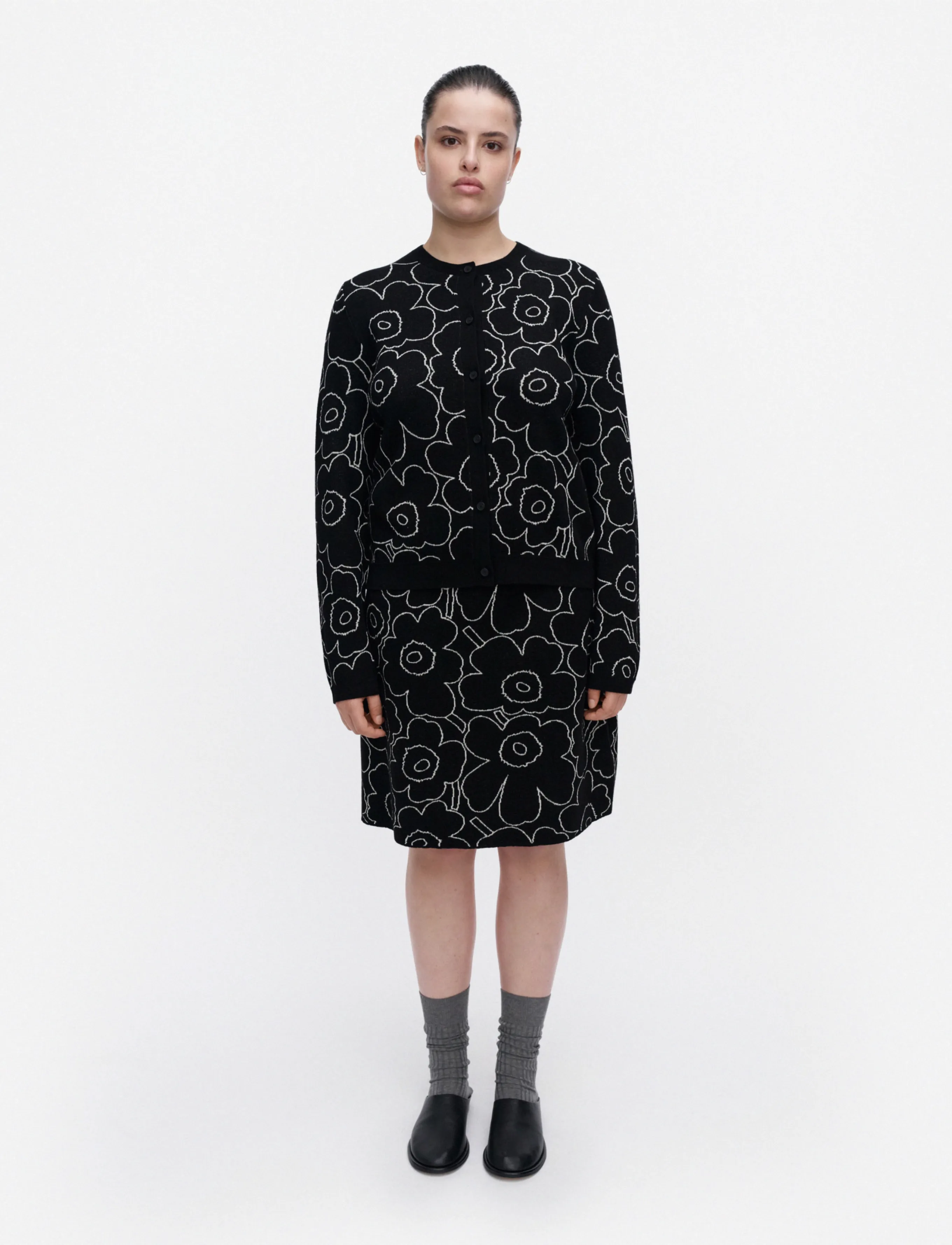 Marimekko - VILLI PIIRTO UNIKKO - strickjacken - black, off white - 0