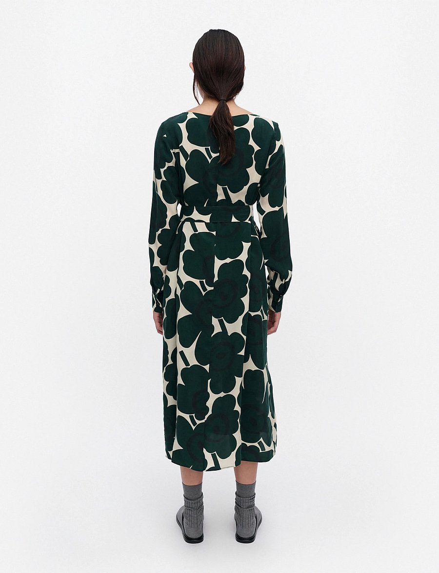 Marimekko - SATUNNAINEN UNIKKO - midikleidid - dark green, light yellow - 4