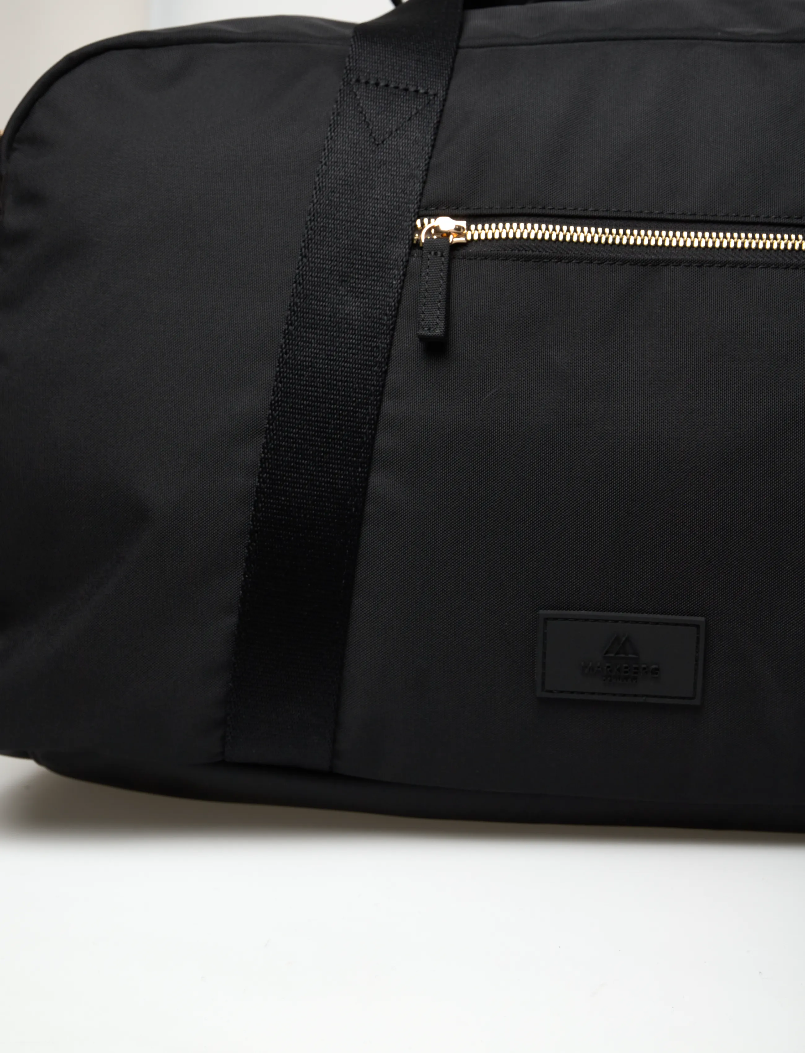 Markberg - HikeMBG Weekend Bag, Recycled - modetrender - black w/gold - 3