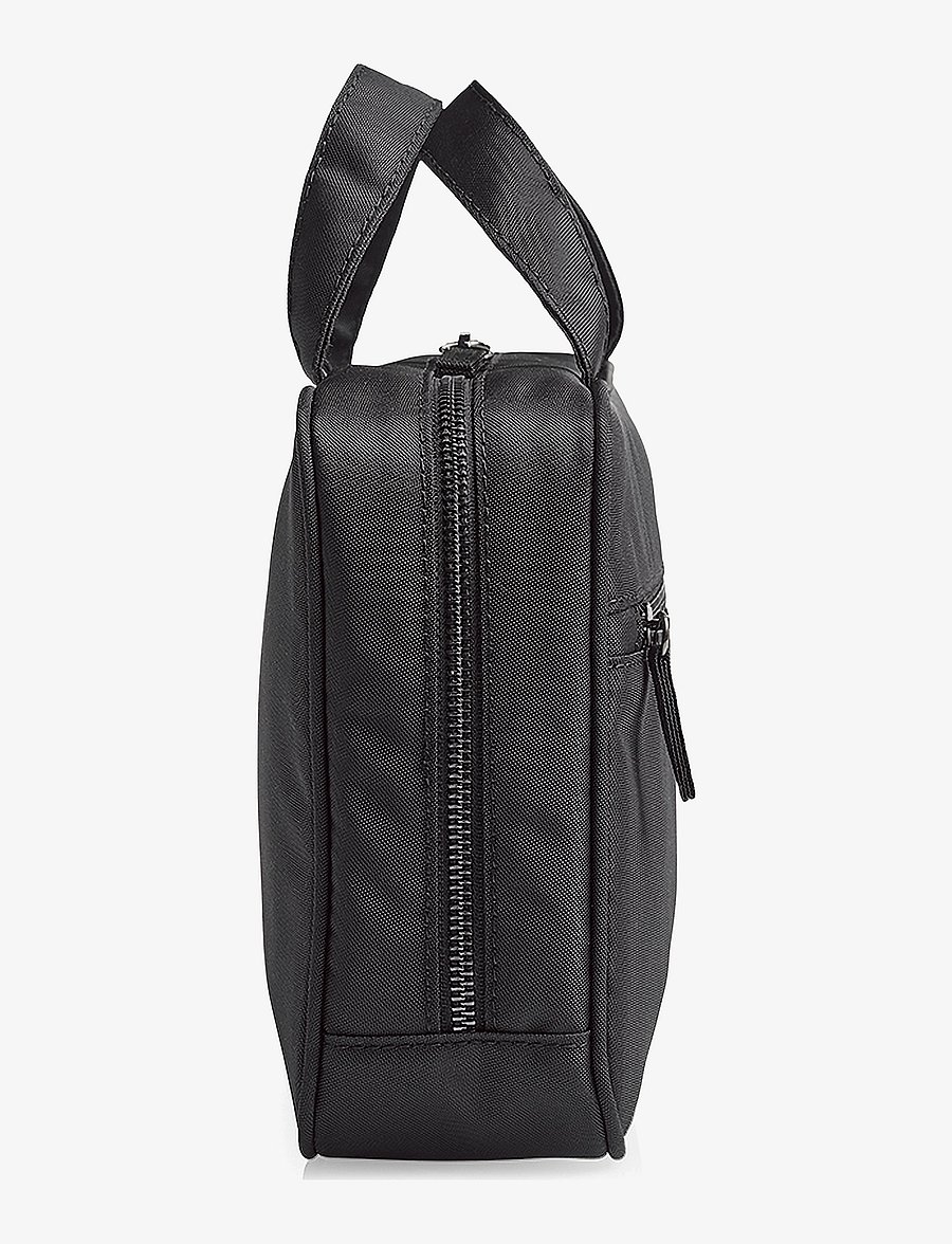 Markberg - DiscoverMBG Toiletry Bag, Rec. - moetrendid - black - 2