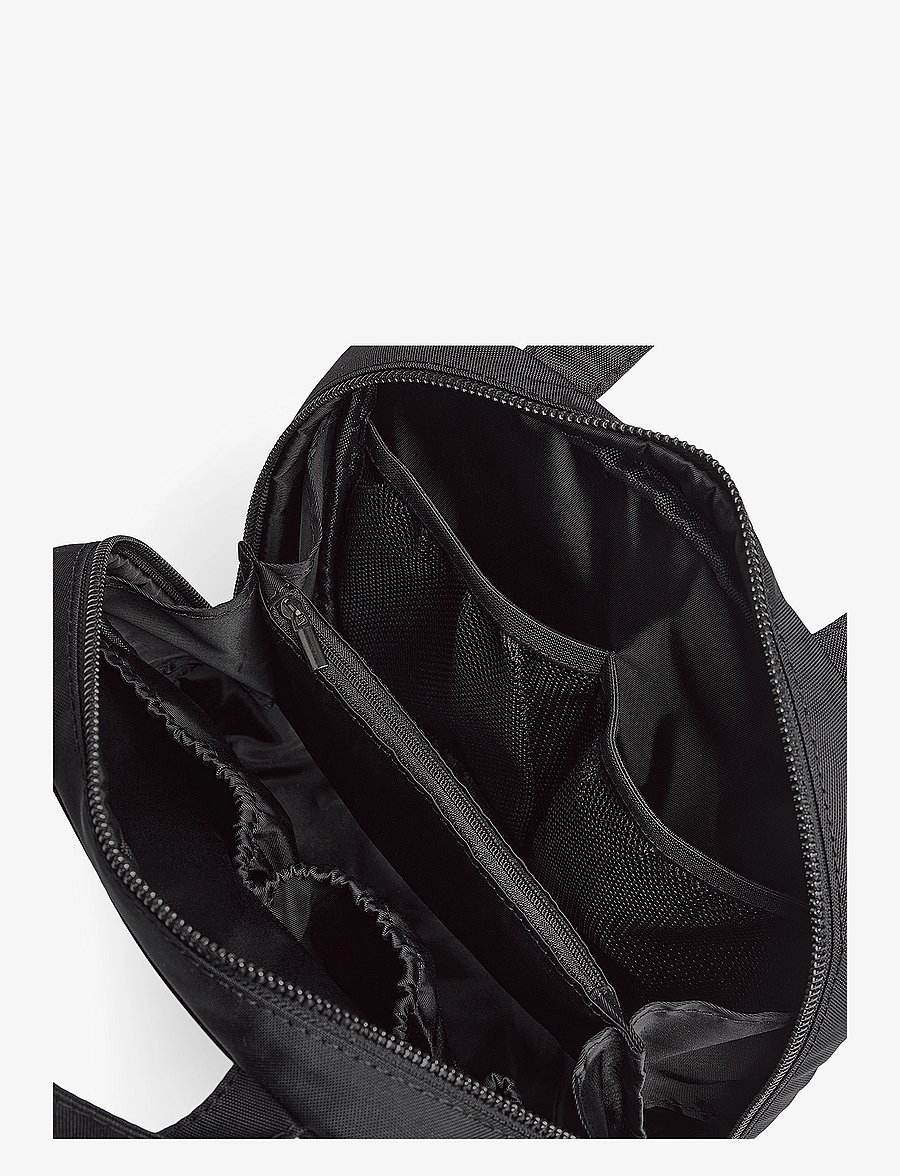 Markberg - DiscoverMBG Toiletry Bag, Rec. - moetrendid - black - 4