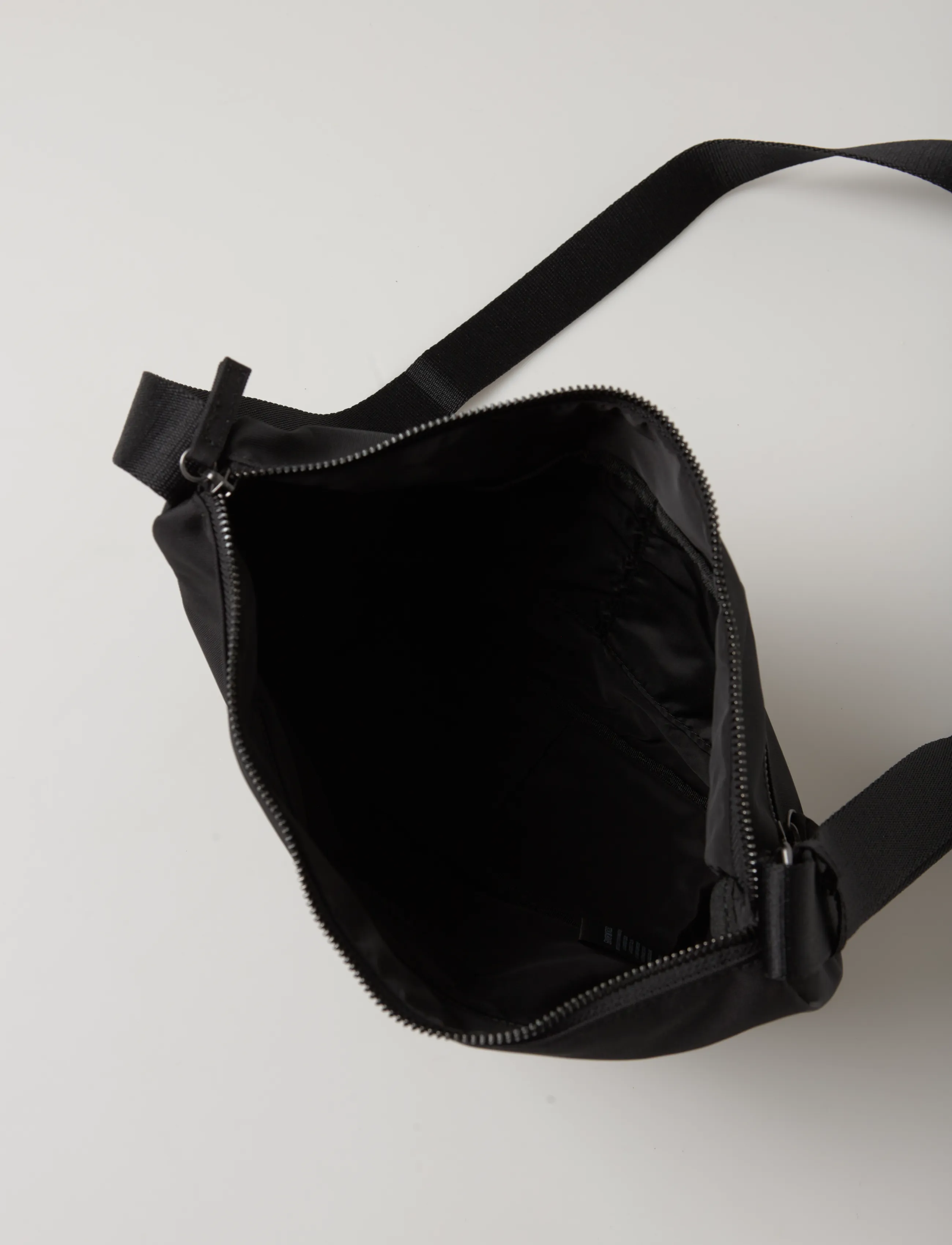 Markberg - MonoMBG Crossbody Bag, Rec. - moetrendid - black - 4
