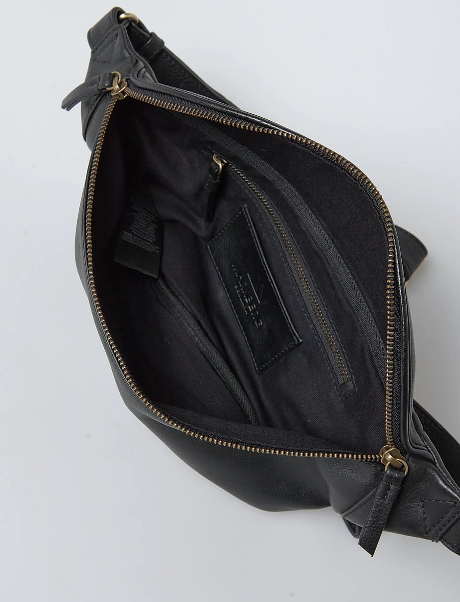 Markberg - CamdenMBG Bum Bag, Soft Vint. - modetrender - black w/br. gold - 3