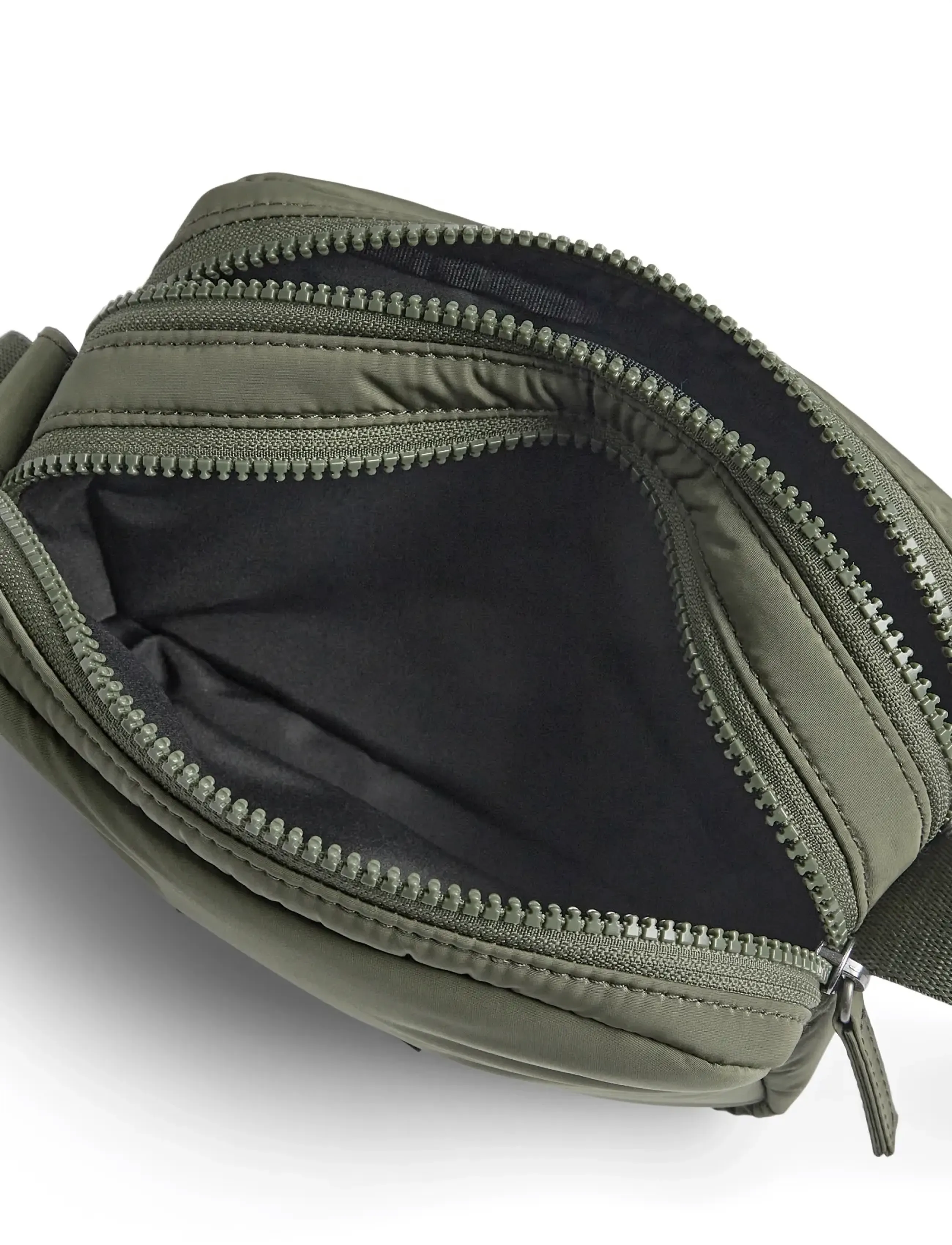 Markberg - LessMBG Crossbody Bag, Recycle - mode trends - olive - 5