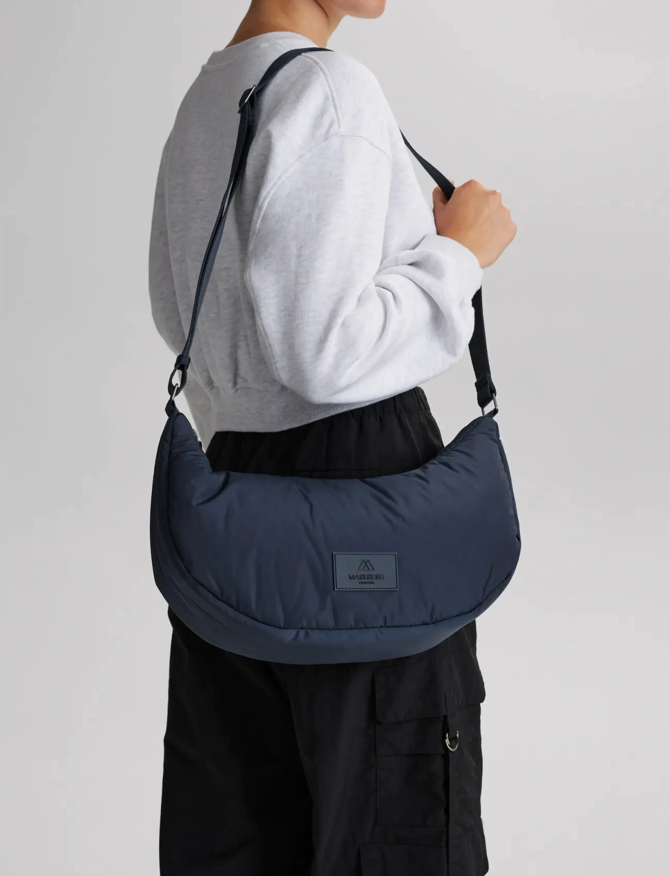 Markberg Cloudmbg Sling Bag, Recycled, One Size, Bags, Marineblau - Crossbody Frauen