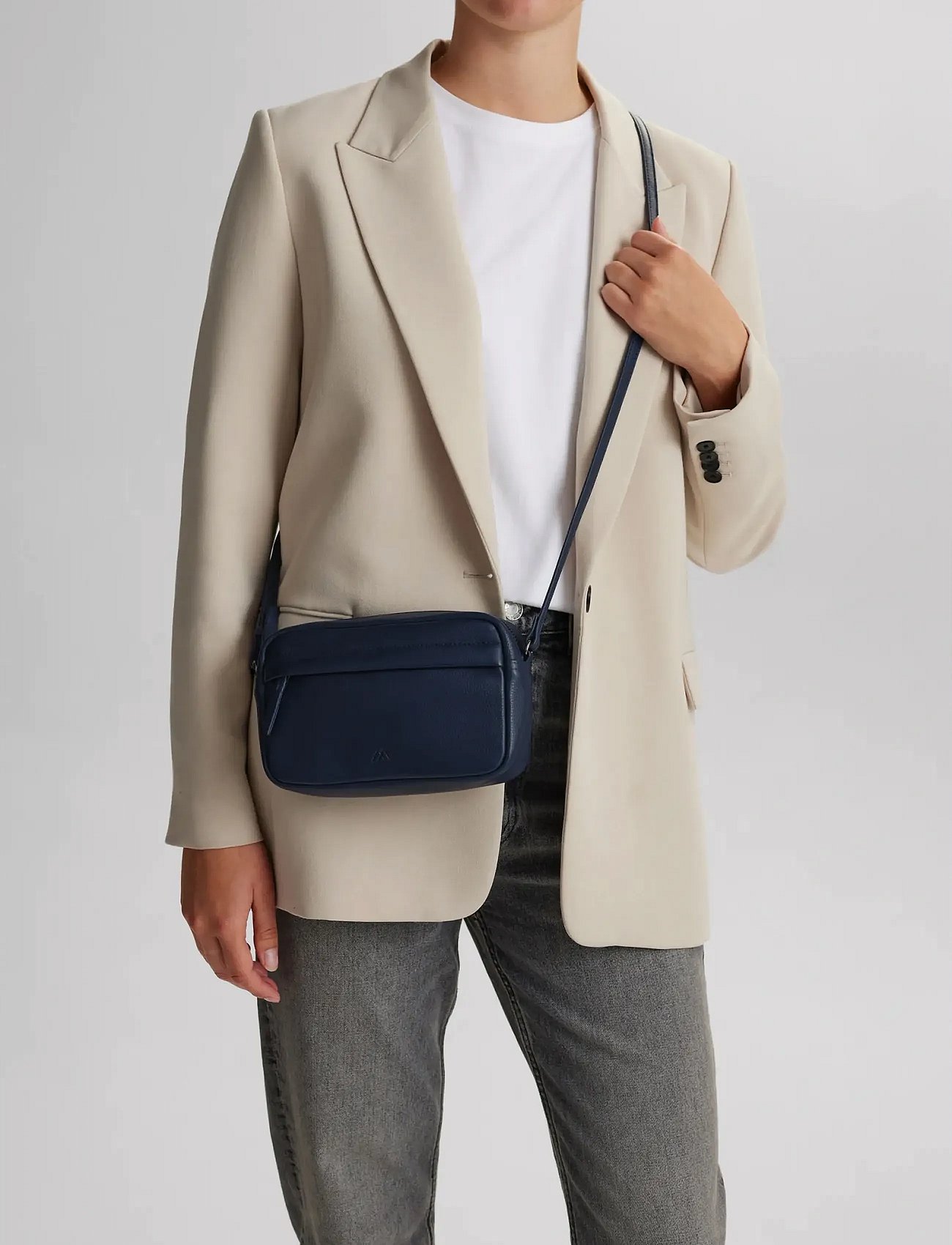 EditMBG Crossbody Bag
