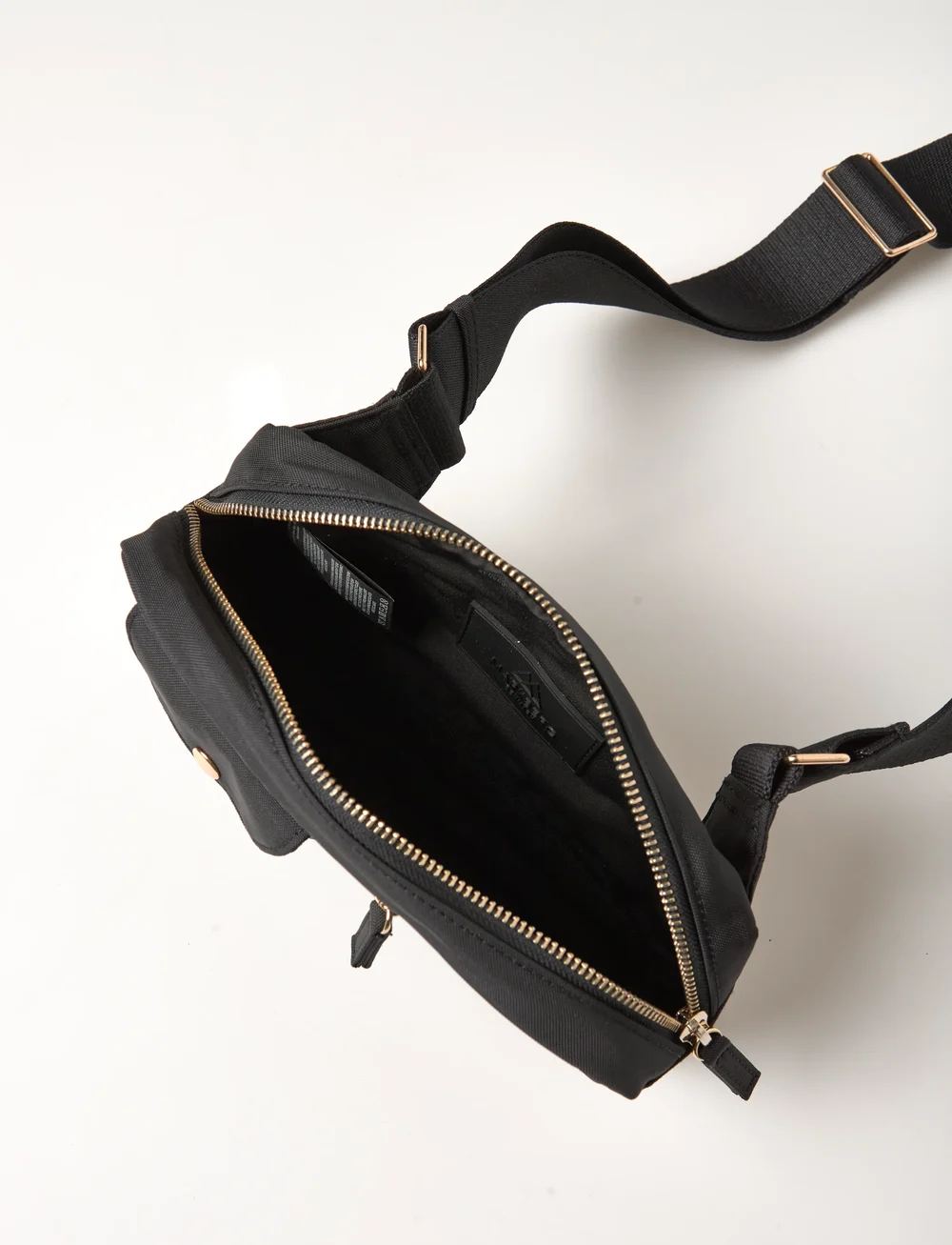 Markberg - DarlaMBG Bum Bag, Monochrome - mode trends - black w/gold - 5