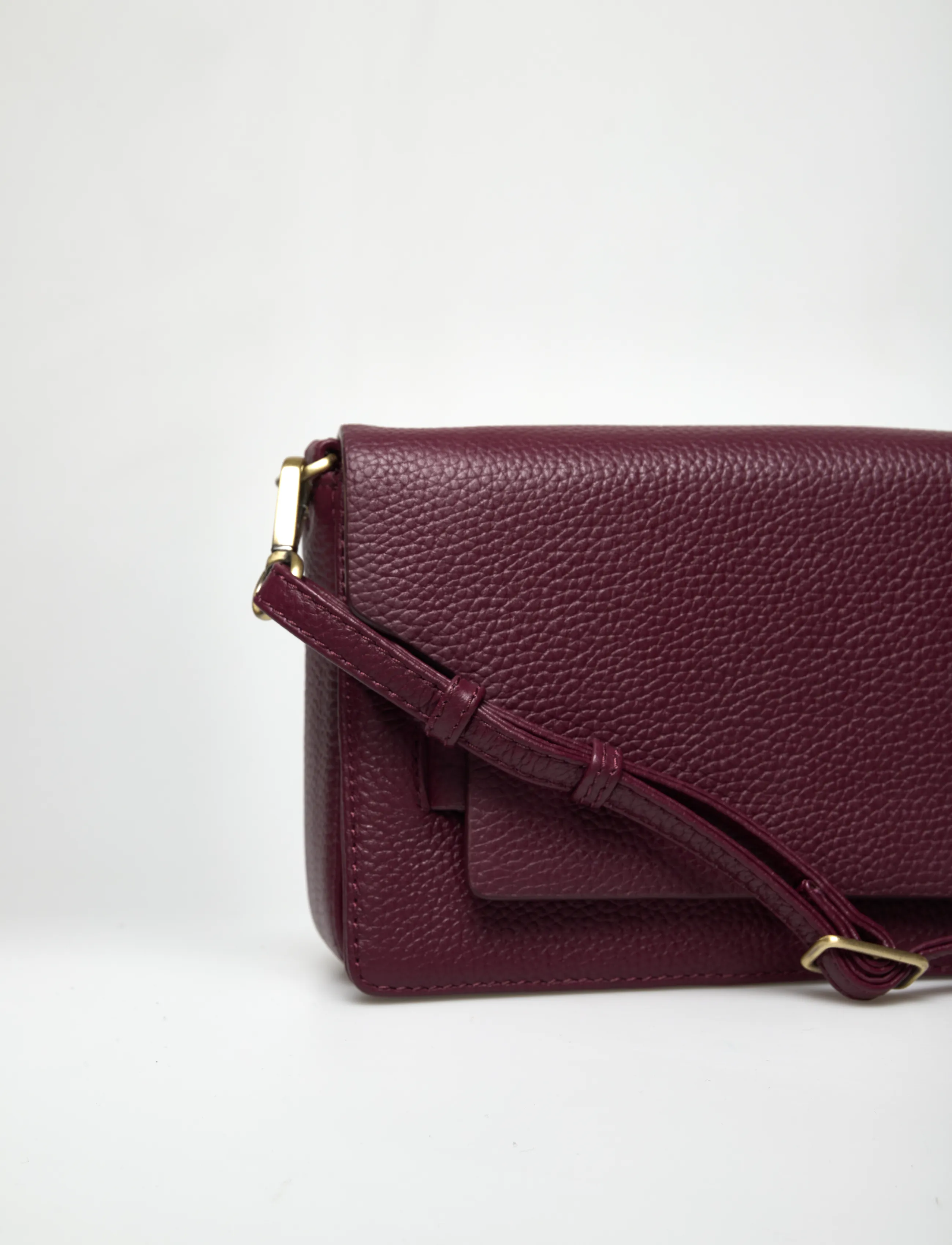 Markberg - VanyaMBG Crossbody Bag, Grain - modetrender - burgundy w/br. gold - 3