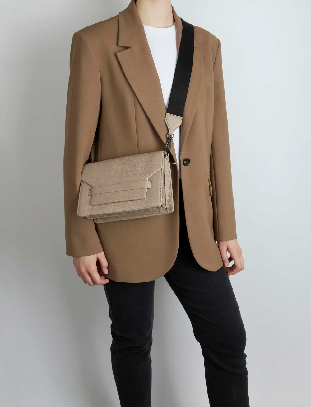 Markberg - ArabellaMBG Crossb. Bag, Grain - modetrender - sand w/black - 0