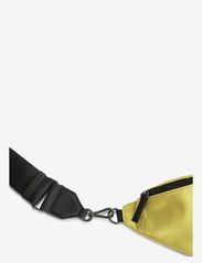 Markberg - ElinorMBG Bum Bag, Recycled - belt bags - electric yellow w/black - 3
