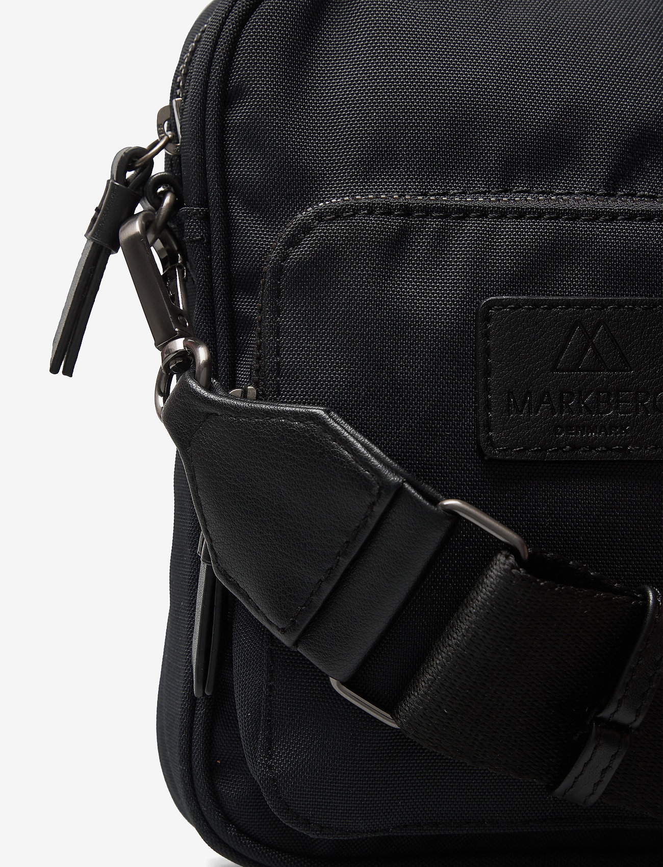Markberg - Bexley - black w/black - 3