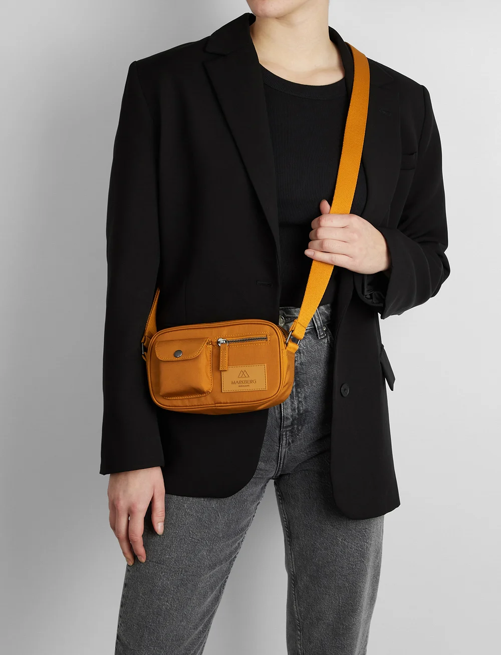 Markberg - DarlaMBG S Cross., Monochrome - mode trends - pumpkin spice - 0