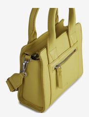 Markberg - MaikaMBG Mini Bag, Grain - festkläder till outletpriser - electric yellow - 4