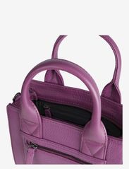 Markberg - MaikaMBG Mini Bag, Grain - festkläder till outletpriser - fuchsia pink - 8