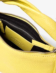 Markberg - MoiraMBG Bag, Grain - odzież imprezowa w cenach outletowych - electric yellow - 6