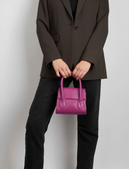 Markberg - FilippaMBG Mini Bag, Grain - verjaardagscadeaus - fuchsia pink - 3