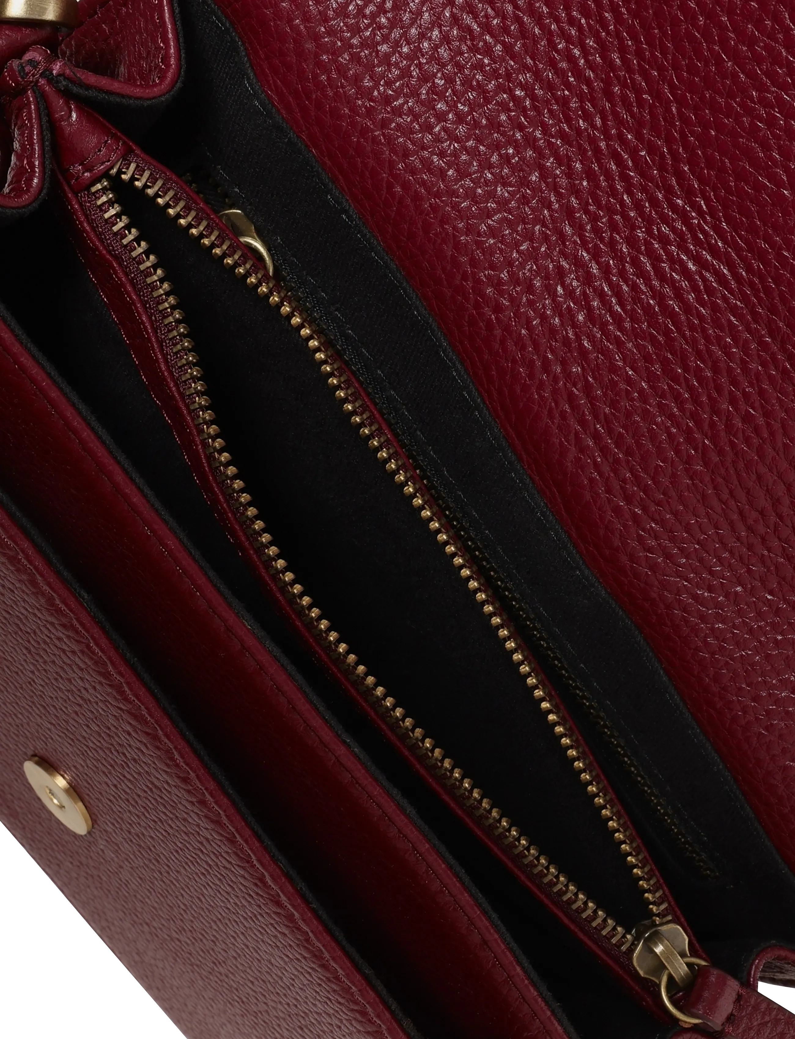 Markberg - JaneMBG Crossbody Bag, Grain - accessoires - burgundy w/br. gold - 4
