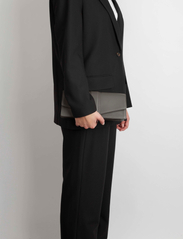 Markberg - BexMBG Clutch - ballīšu apģērbs par outlet cenām - grey taupe - 8