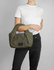 Markberg - HarrietMBG Bag, Slash Puf. - handbags - olive - 1