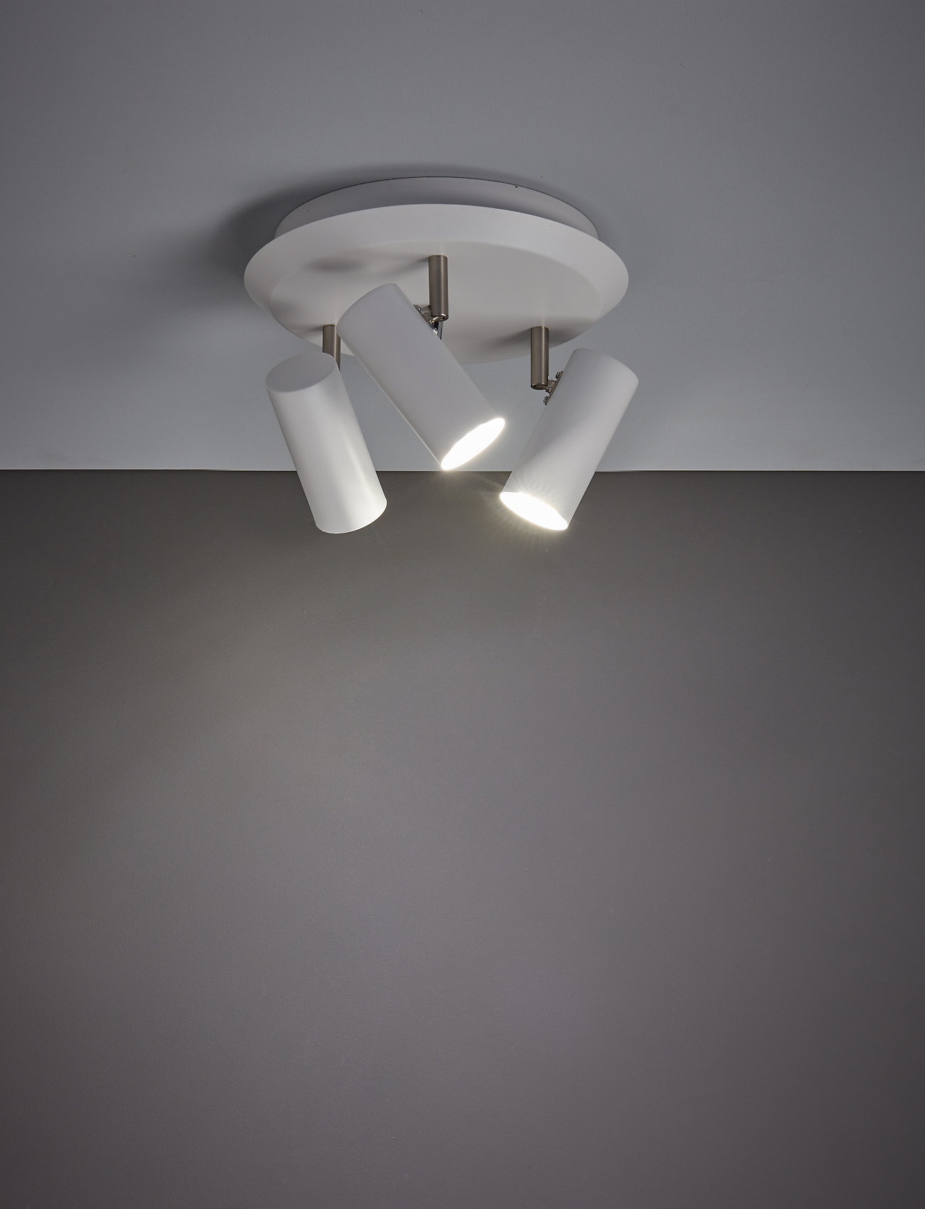 Markslöjd Lighting - BARCELONA Ceiling 3L - spotlights - white - 1